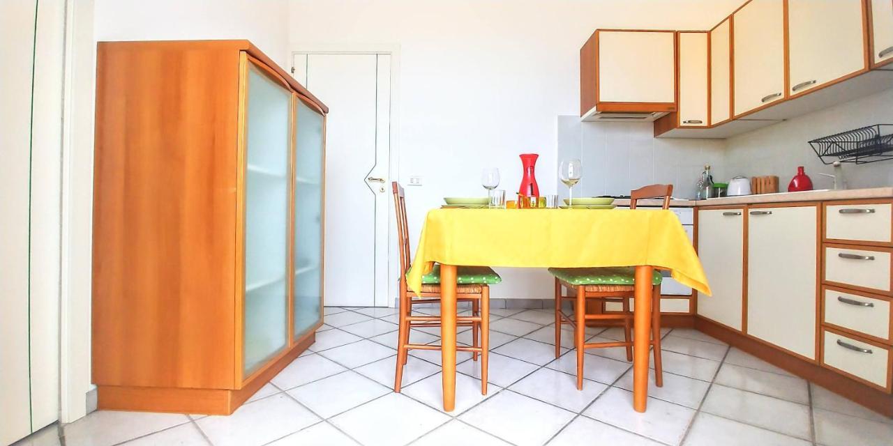 Casa Sunrise - Lovely Sea Front Apartment Шакка Екстер'єр фото